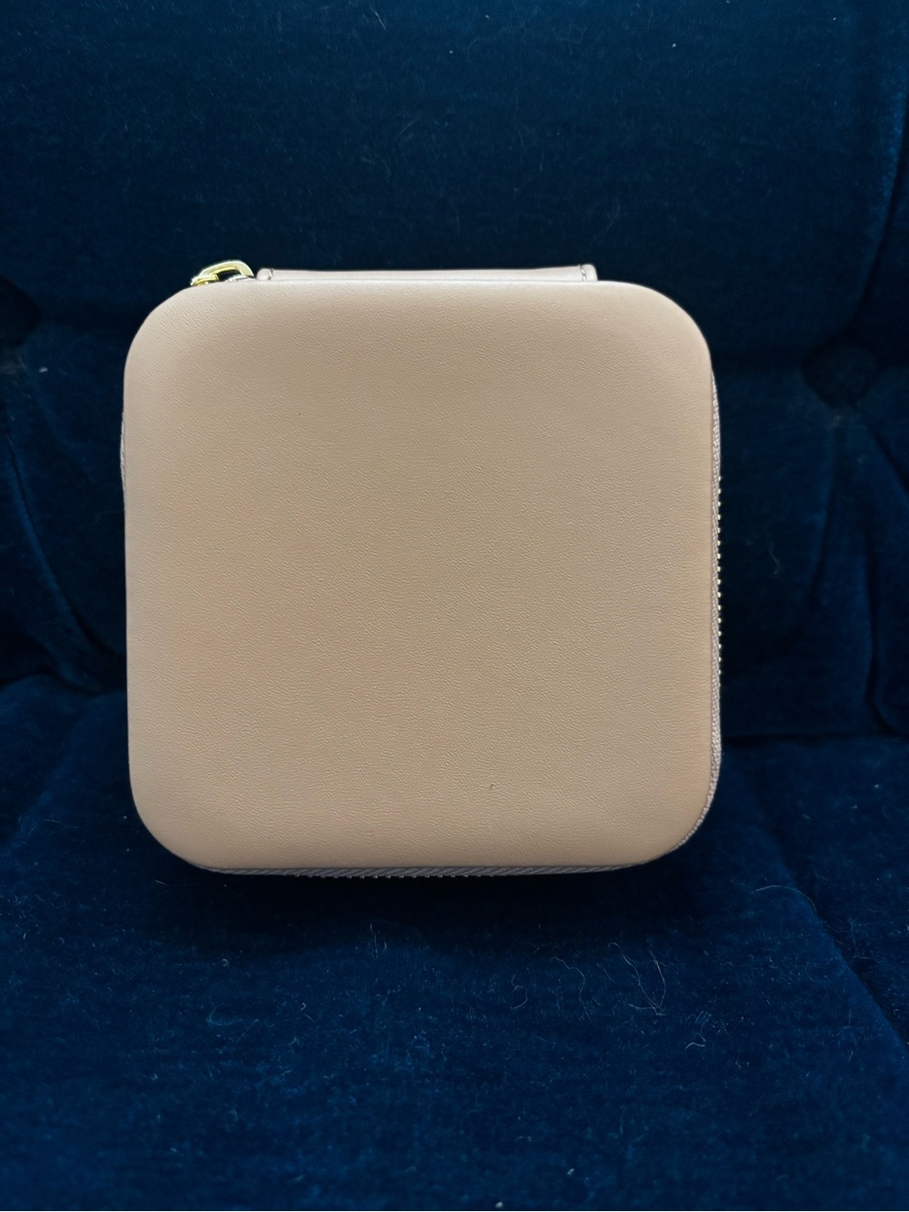 Quince Leather Jewelry Travel Case - New Without Tags - Picture 3 of 5